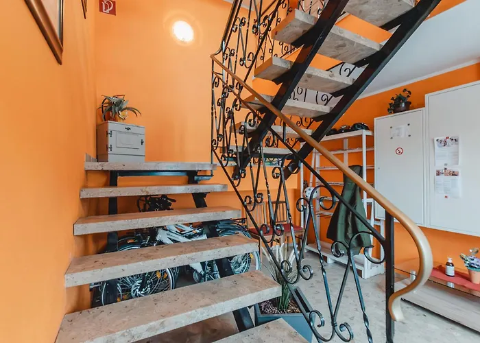 Terrace Garden Retreat By Interhome Appartement