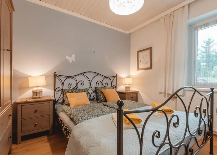 Terrace Garden Retreat By Interhome Appartement